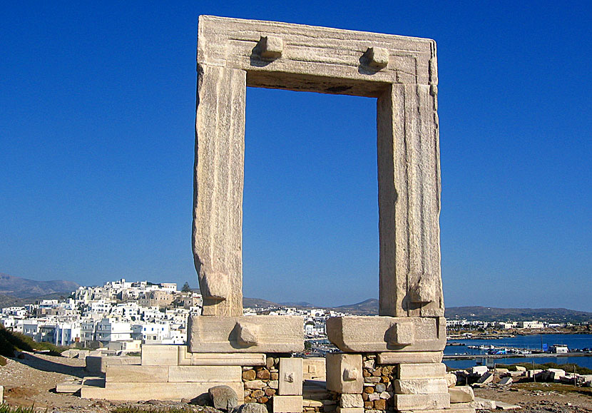 naxos portara walls