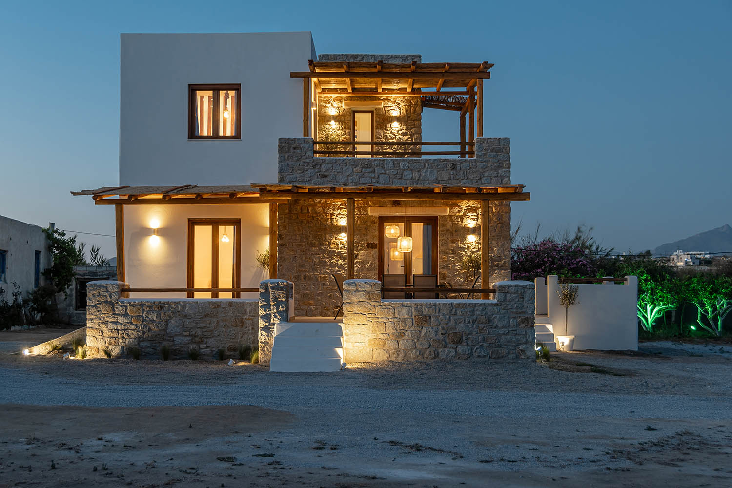 villa plaka naxos beach walk